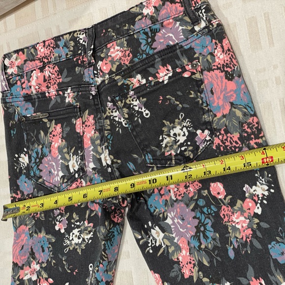 Floral Denim Skinny Jeans - Picture 6 of 10